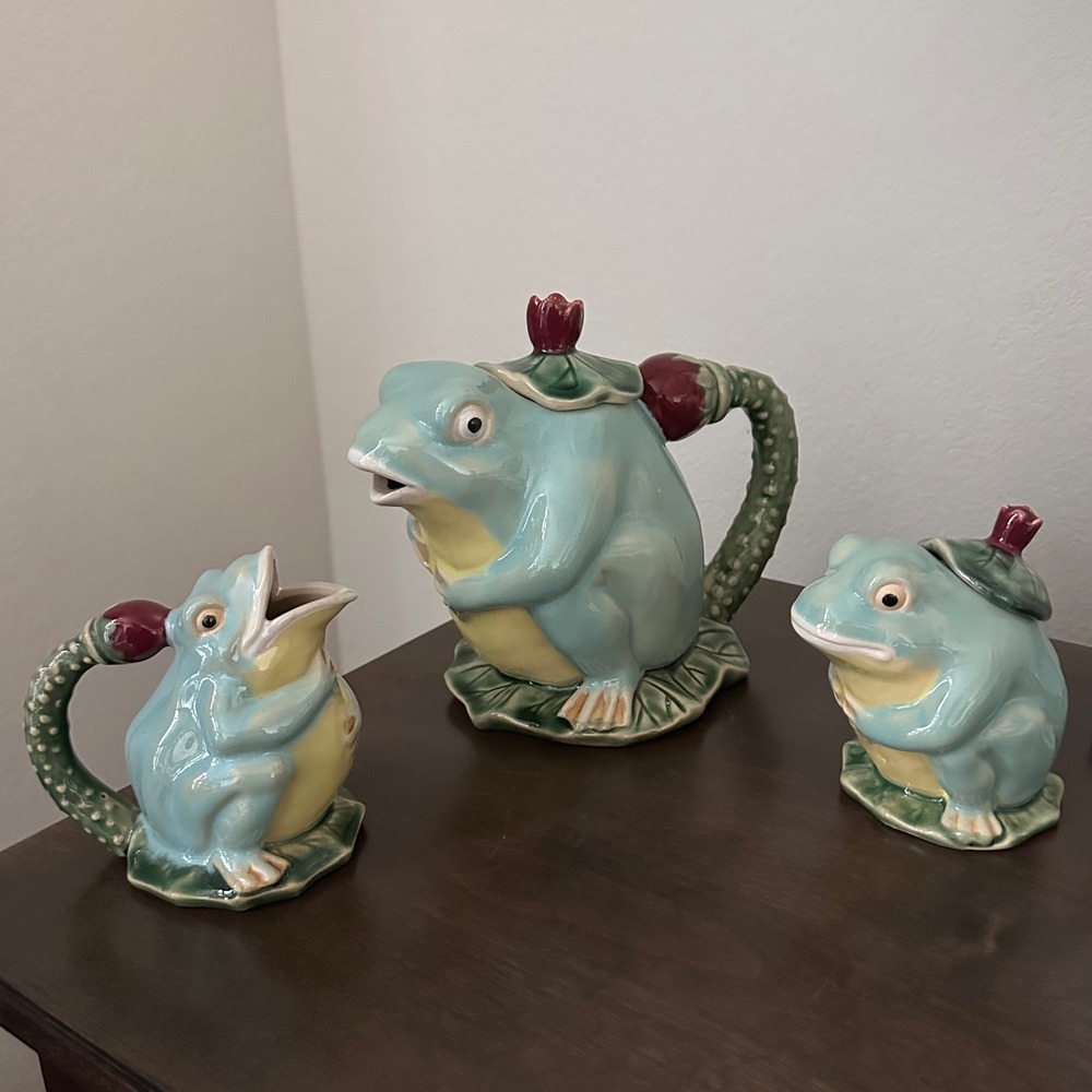 Vintage Classic‎ Majolica Frog On Lily Pad Pitcher/Teapot Sugar Bowl Creamer Set